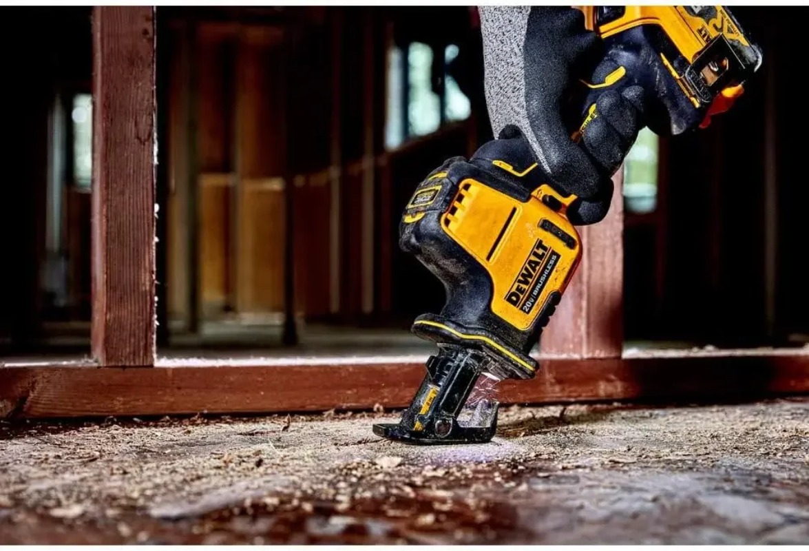 DEWALT DCS369 20V MAX* Recipro - огляд і ціна Reciprocating Saw Cordless